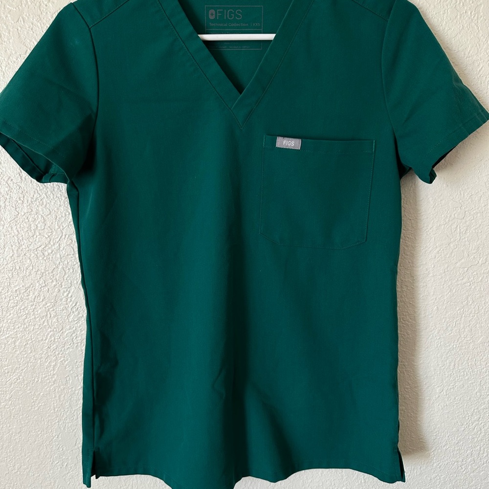 Figs Hunter Green Catarina Scrub Top